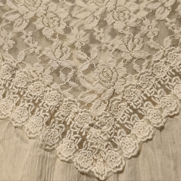 XL🍀American Eagle Outfitters Ivory Peasant Lace Button Down Shirt - Picture 8 of 10